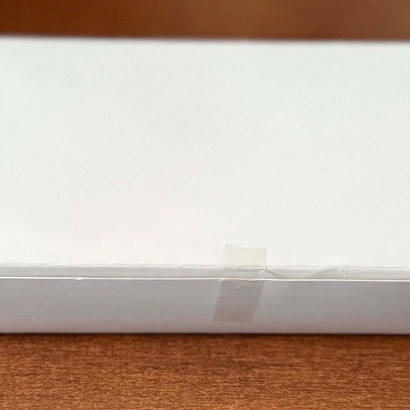 SEA CREATURES, 12 BLOWN CRYSTAL WITH 6 ¼ H x 2 ½ DIAMETER CRYSTAL TREE TO HANG - Picture 8 of 15